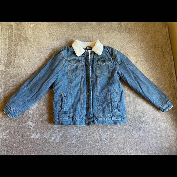 Wrangler Blue Jean Jacket with White Sherpa Lining - Picture 1 of 7